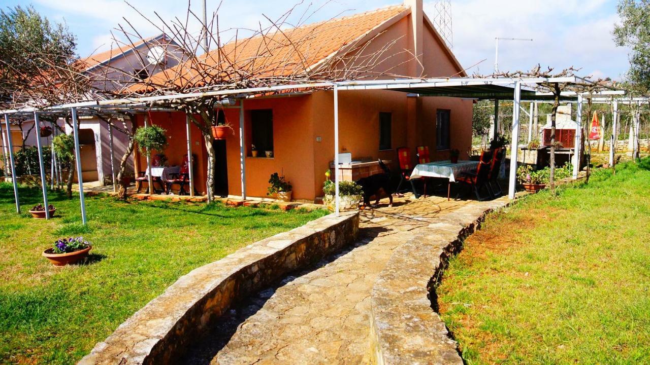 Holiday Home Bura Rovinj Exterior photo